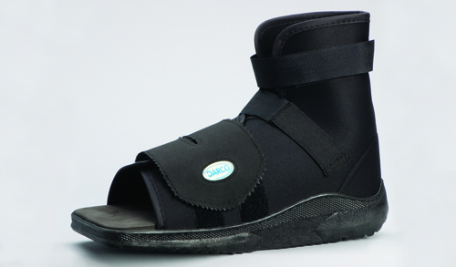 Slimline Cast Boot  Black Square-Toe  Adult Medium